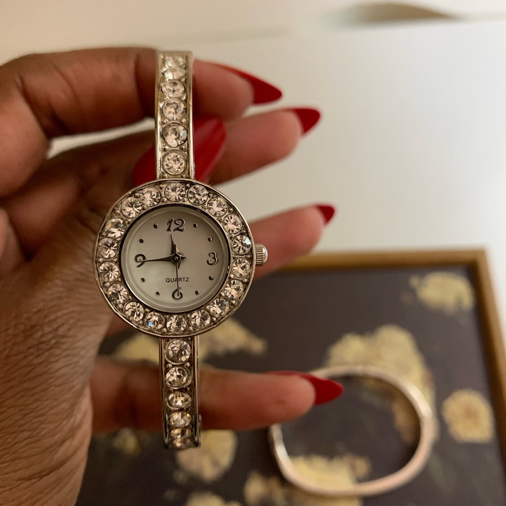 Elegant Silver Quartz Watch and Bracelet with Crystal Accents